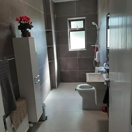 Watervalley Farm Self Catering Apartment Cloongawn