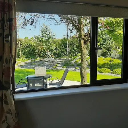 Watervalley Farm Self Catering * Cloongawn